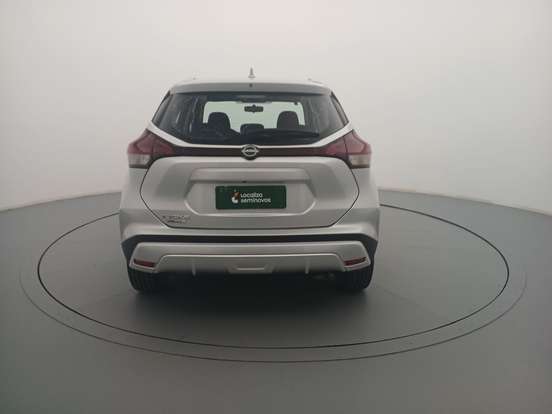 NISSAN-KICKS PLAY-2025