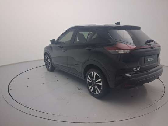 NISSAN-KICKS PLAY-2025