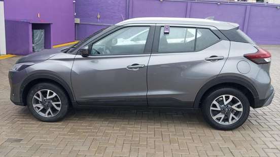 NISSAN-KICKS PLAY-2025