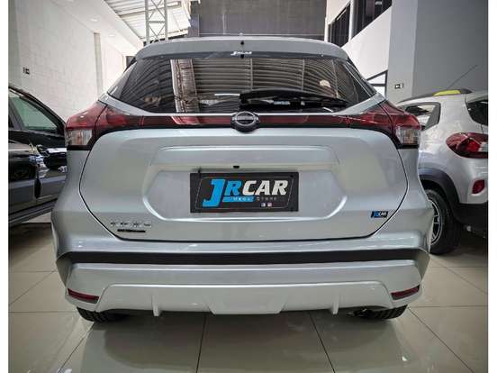 NISSAN-KICKS PLAY-2025