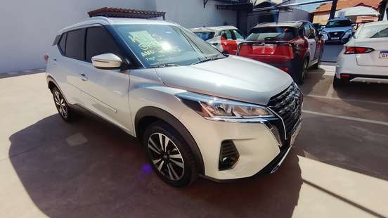 NISSAN-KICKS PLAY-2025
