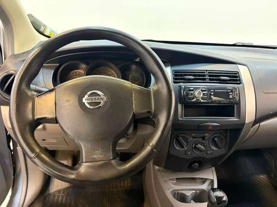 NISSAN-LIVINA-1.6 S 16V FLEX 4P MANUAL NISSAN-LIVINA-2009
