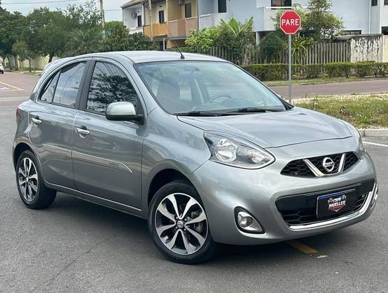 NISSAN MARCH 1.6 SL 16V FLEXSTART 4P XTRONIC