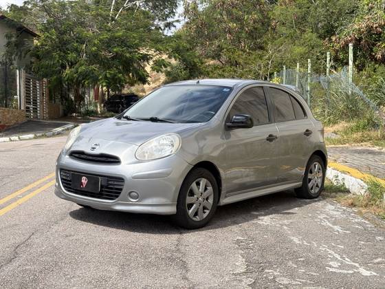 NISSAN MARCH 1.6 SR 16V FLEX 4P MANUAL