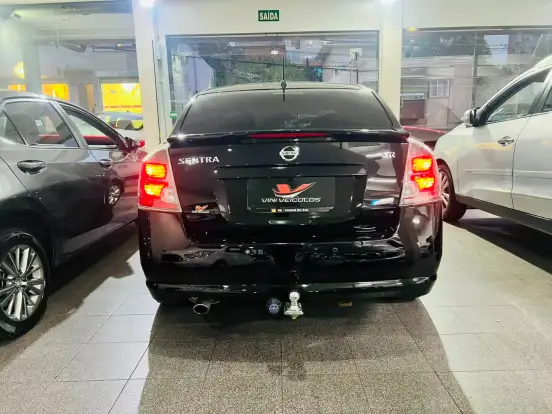 NISSAN-SENTRA-2011