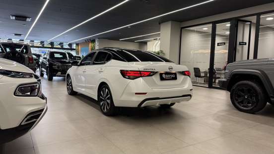 NISSAN-SENTRA-2024