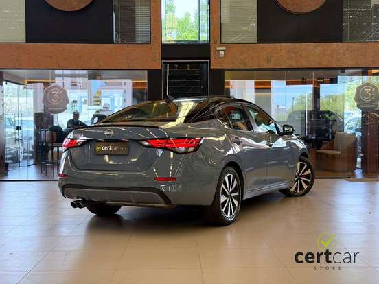 NISSAN-SENTRA-2024