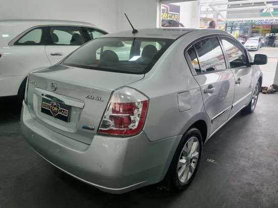 NISSAN-SENTRA-2011