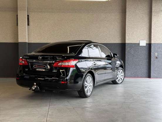 NISSAN-SENTRA-2014
