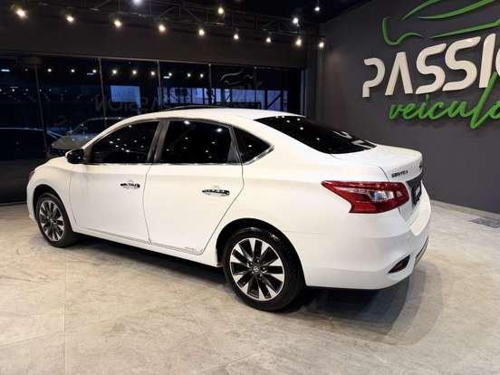 NISSAN-SENTRA-2017