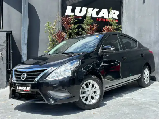 NISSAN-VERSA-2018