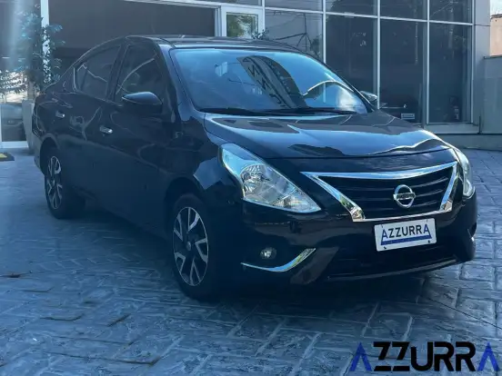NISSAN-VERSA-2015