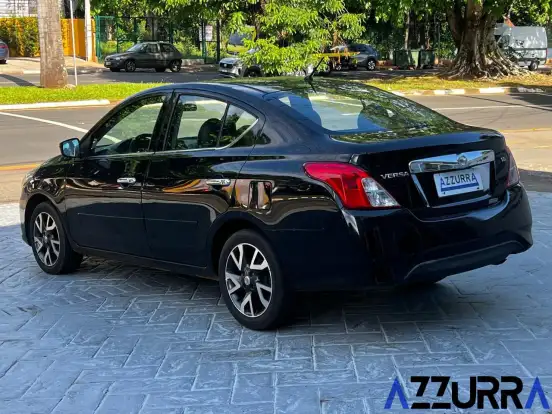 NISSAN-VERSA-2015