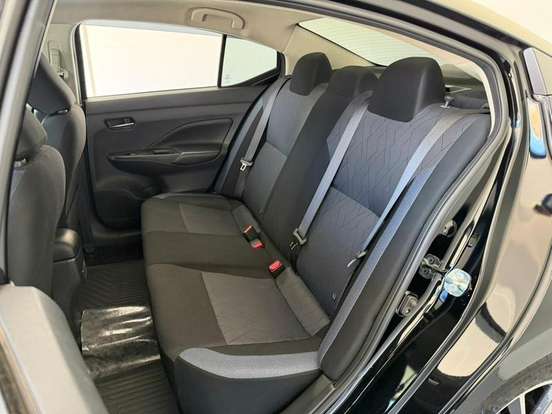 NISSAN-VERSA-2024