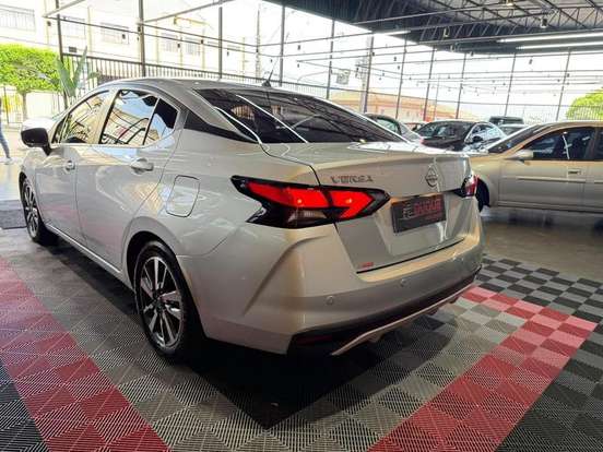 NISSAN-VERSA-2024