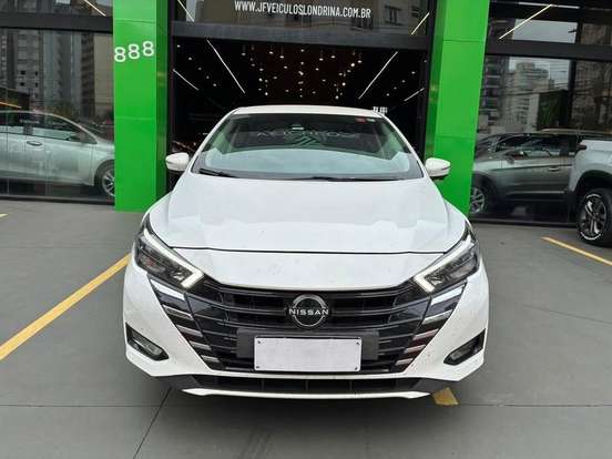 NISSAN-VERSA-2023