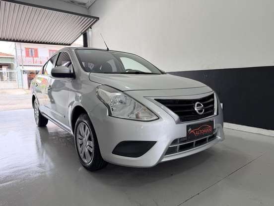 NISSAN-VERSA-2016