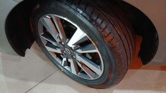 NISSAN-VERSA-2025