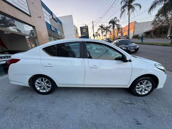 NISSAN-VERSA-1.6 16V FLEX SV 4P MANUAL NISSAN-VERSA-2017