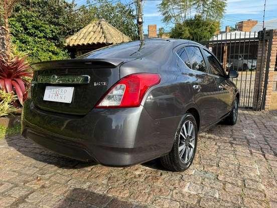 NISSAN-VERSA-2018