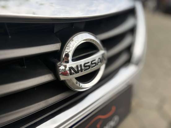 NISSAN-VERSA-2017