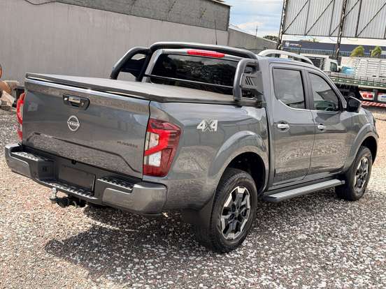 NISSAN-FRONTIER-2025