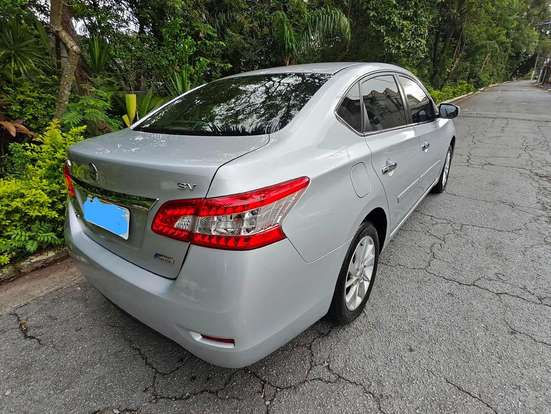 NISSAN-SENTRA-2014