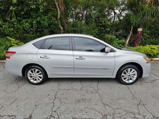 NISSAN-SENTRA-2.0 SV 16V FLEX 4P AUTOMÁTICO NISSAN-SENTRA-2014