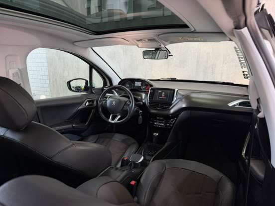 PEUGEOT-2008-2015