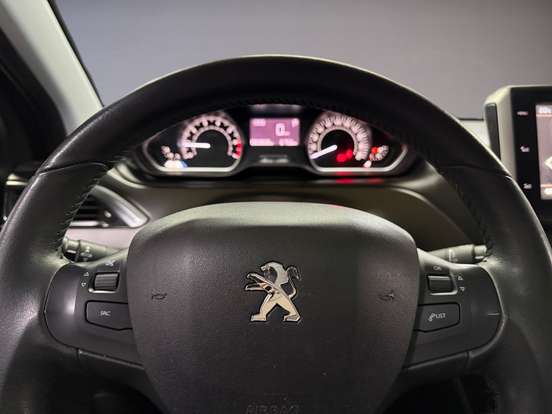 PEUGEOT-2008-1.6 16V THP FLEX GRIFFE INCONCERT 4P AUTOMÁTICO PEUGEOT-2008-2020