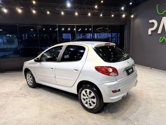 PEUGEOT-207-2014