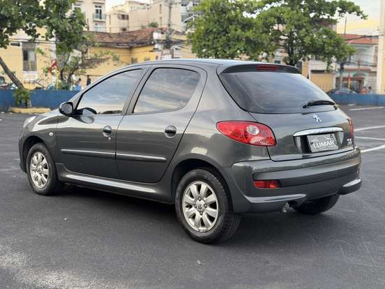 PEUGEOT-207-2010