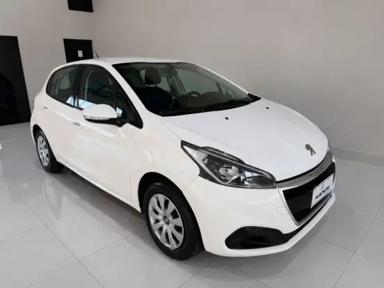 PEUGEOT-208-2018