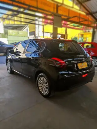 PEUGEOT-208-1.6 ALLURE 16V FLEX 4P AUTOMÁTICO PEUGEOT-208-2016