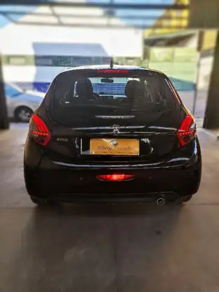 PEUGEOT-208-2016