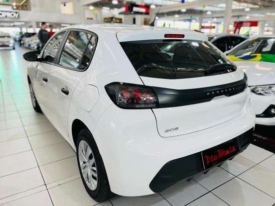 PEUGEOT-208-2024