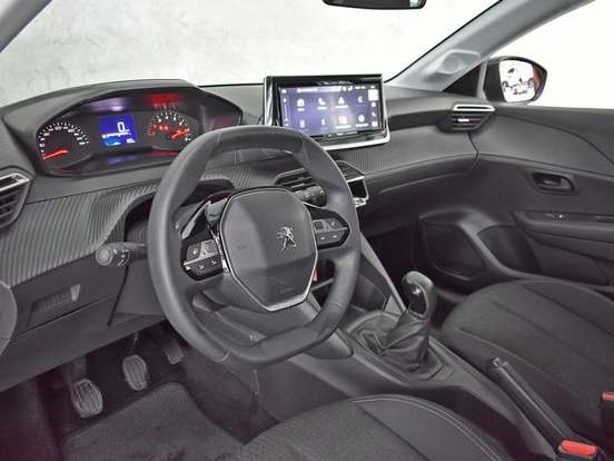 PEUGEOT-208-2023