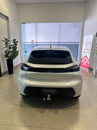 PEUGEOT-208-2023