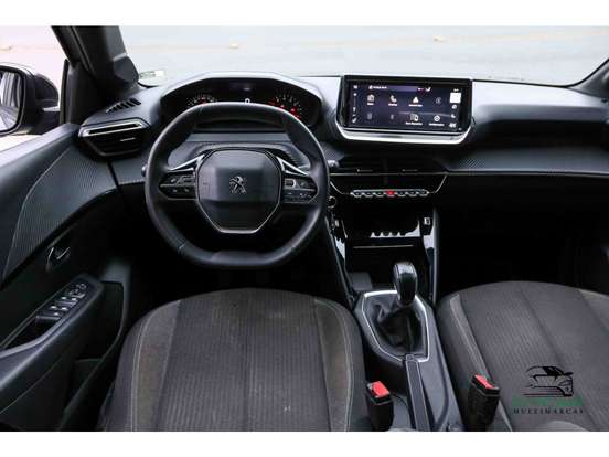 PEUGEOT-208-2023