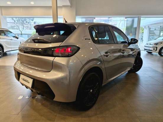 PEUGEOT-208-2023