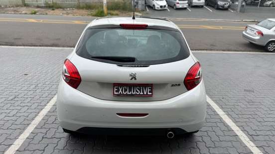 PEUGEOT-208-1.6 GRIFFE 16V FLEX 4P AUTOMÁTICO PEUGEOT-208-2013