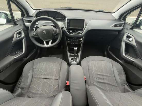 PEUGEOT-208-1.6 GRIFFE 16V FLEX 4P AUTOMÁTICO PEUGEOT-208-2013