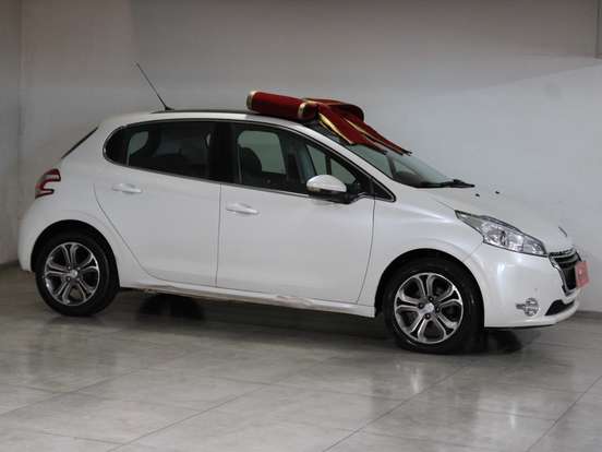 PEUGEOT-208-1.6 GRIFFE 16V FLEX 4P AUTOMÁTICO PEUGEOT-208-2015