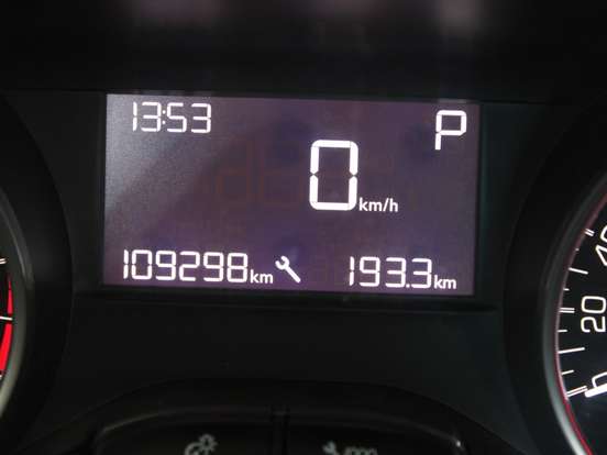 PEUGEOT-208-1.6 GRIFFE 16V FLEX 4P AUTOMÁTICO PEUGEOT-208-2015