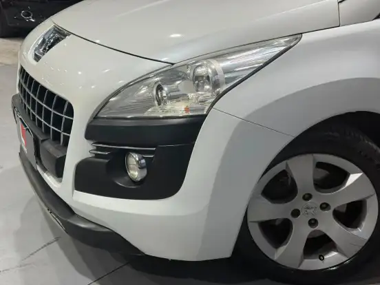 PEUGEOT-3008-2011