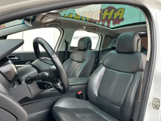 PEUGEOT-3008-1.6 GRIFFE THP 16V GASOLINA 4P AUTOMÁTICO PEUGEOT-3008-2015