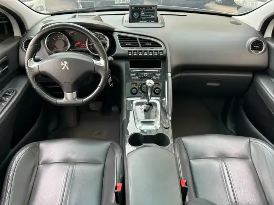 PEUGEOT-3008-2015