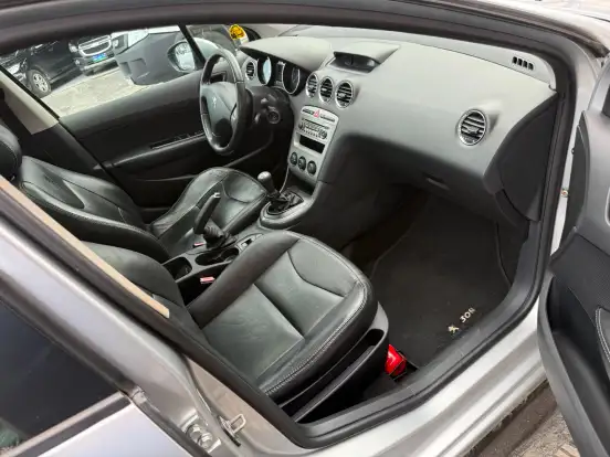 PEUGEOT-308-1.6 ACTIVE 16V FLEX 4P MANUAL PEUGEOT-308-2013