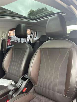 PEUGEOT-2008-2020