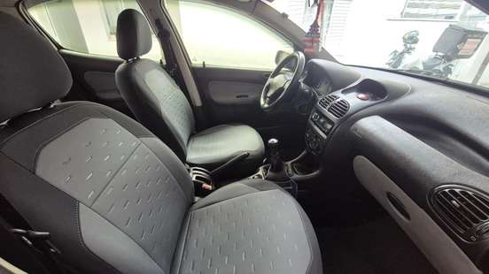 PEUGEOT-206-2003